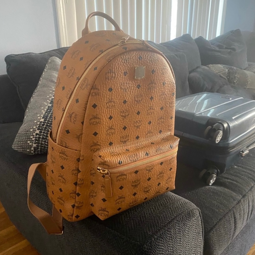 MCM Stark Classic Backpack
Visetos Large Cognac